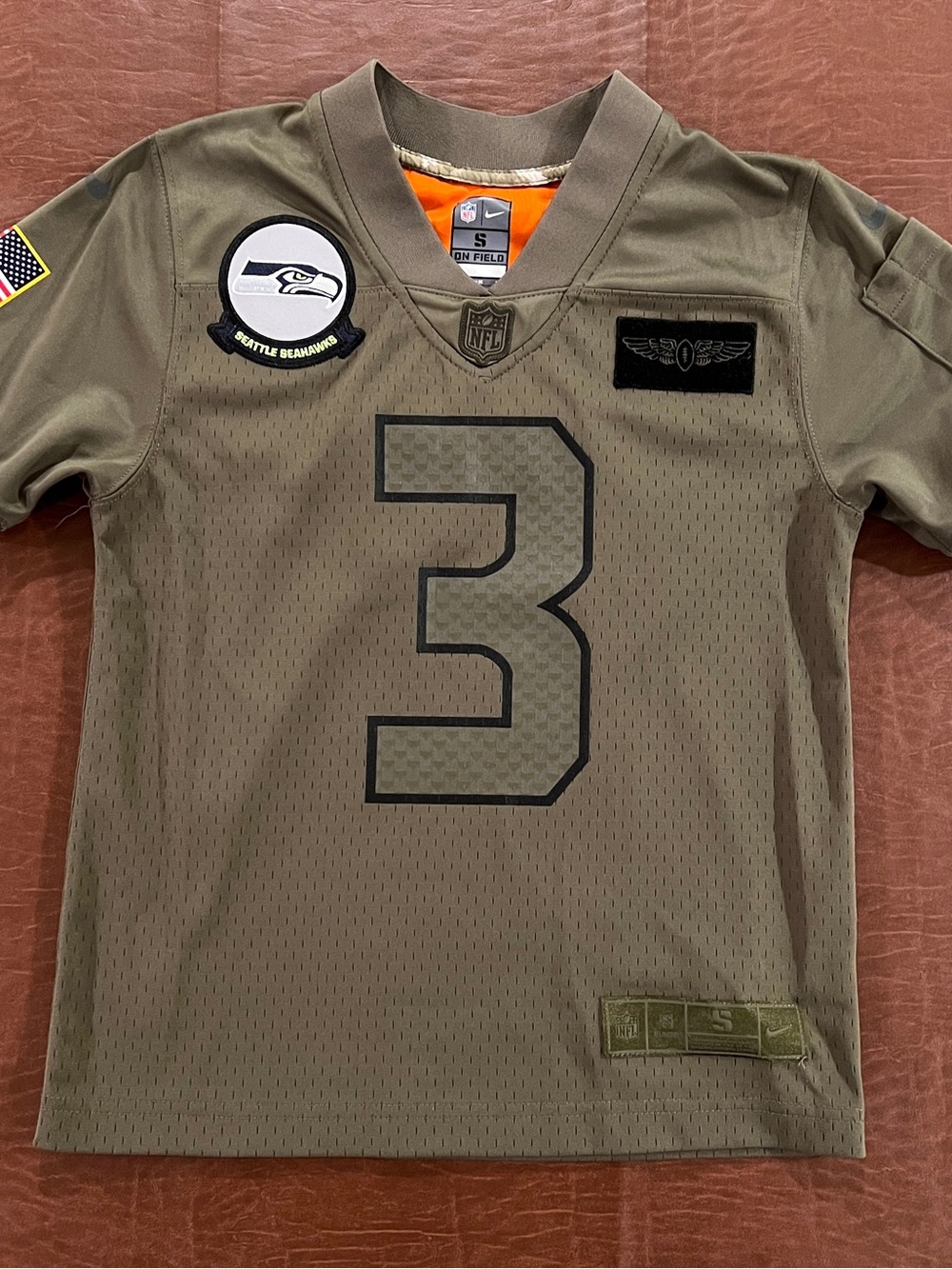 Nike Seattle Seahawks Jersey #3 Russell Wilson Salute to Service - Youth Small